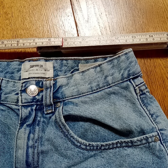 COTTON ON Jean Shorts Womens 4 BLUE HIGH RISE MOM Spring Summer Distressed Beach - Picture 6 of 7